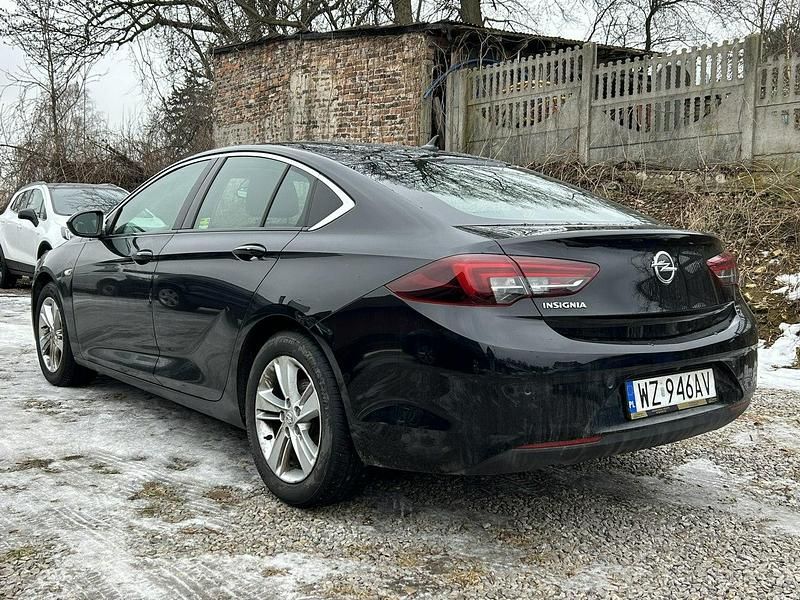 Używany Opel Insignia 165 KM (121 kW) 2020 Czarny (metalik) Sedan/Limuzyna
