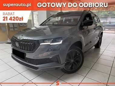 Szary Nowe 2025 Skoda Karoq SportLine SUV | 139 780 zł (Dobra cena) - Obraz 1/4
