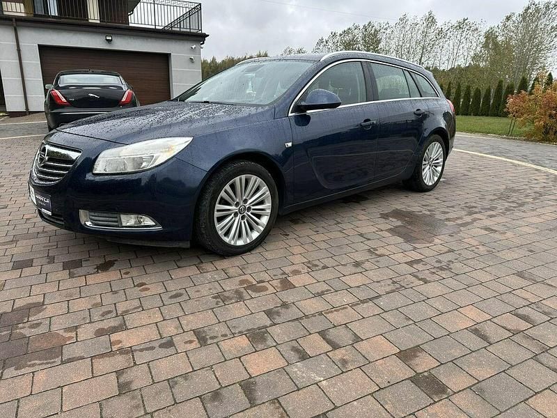 Używany Opel Insignia 140 KM (102 kW) 2011 Niebieski Kombi