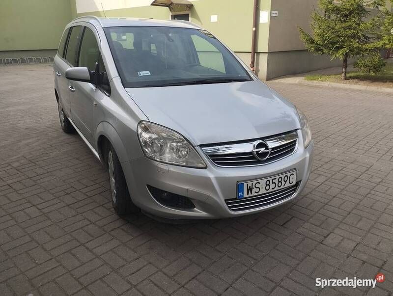 Srebrny Używany 2009 Opel Zafira Cosmo Minivan | 11 900 zł (Uczciwa cena) - Obraz 1/4
