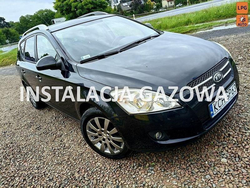 Czarny (metalik) Używany 2008 Kia Ceed 2 Kombi | 6900 zł (Uczciwa cena) - Obraz 1/4