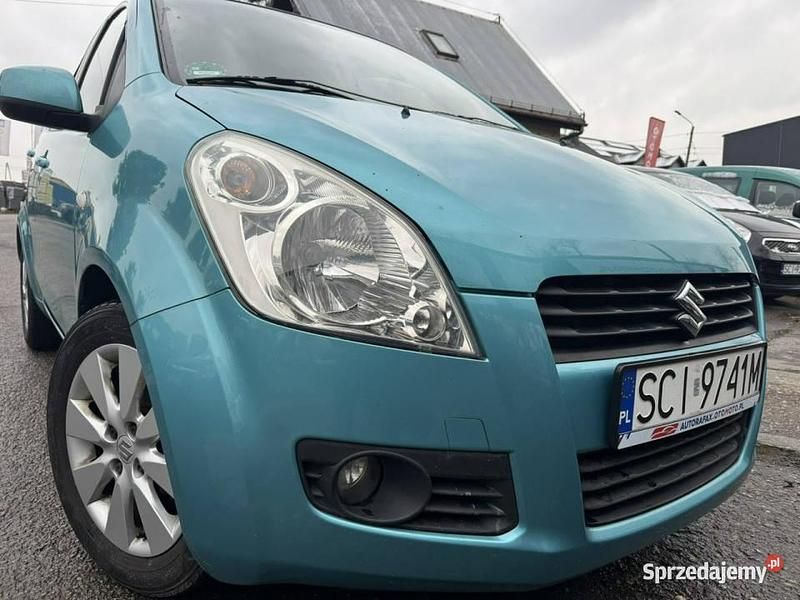 Używany Suzuki Splash 86 KM (63 kW) 2010 Niebieski Hatchback