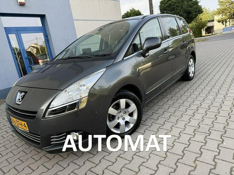Szary Używany 2013 Peugeot 5008 Minivan | 19 900 zł (Dobra cena) - Obraz 1/4