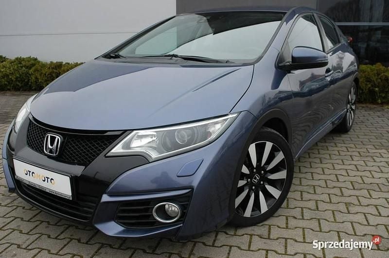 Niebieski (metalik) Używany 2016 Honda Civic Hatchback | 33 900 zł (Dobra cena) - Obraz 1/4