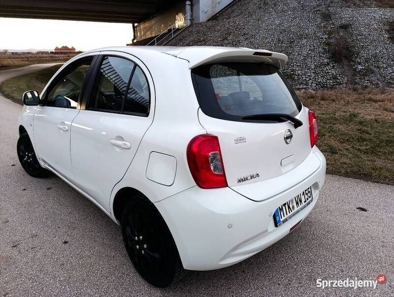 Używany Nissan Micra 80 KM (58 kW) 2016 Biały Hatchback