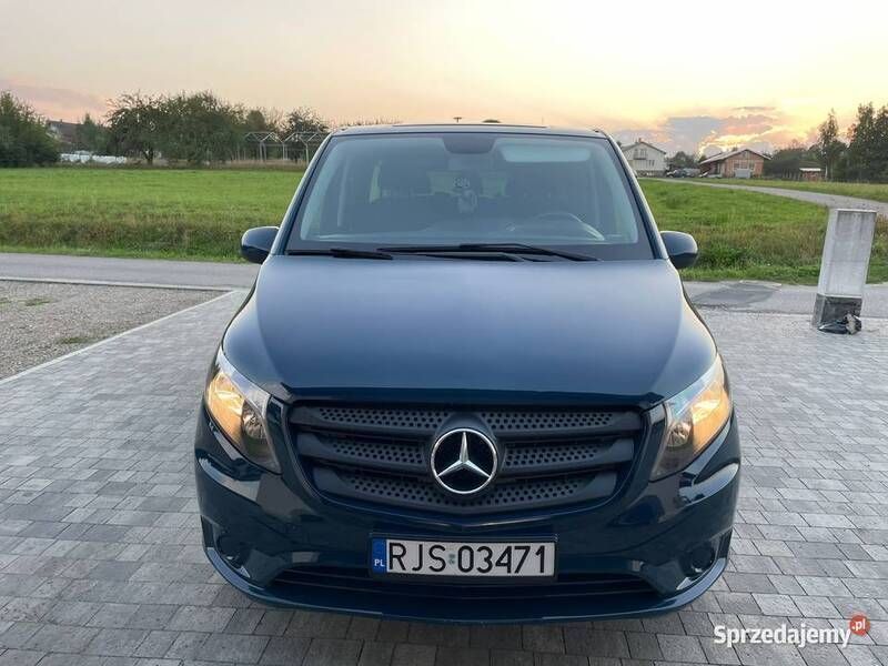Używany 2016 Mercedes Vito Minivan | 79 000 zł (Drogi) - Obraz 1/4