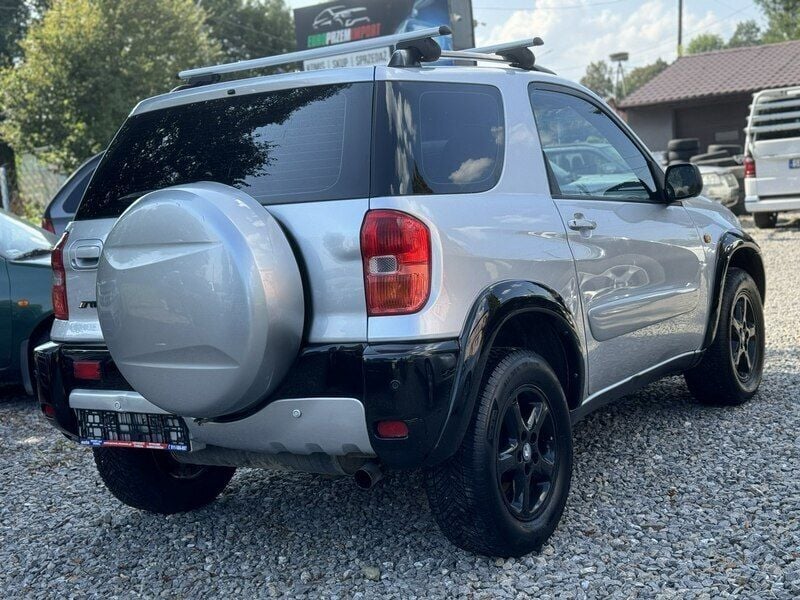 Używany Toyota RAV4 150 KM (110 kW) 2002 Srebrny SUV