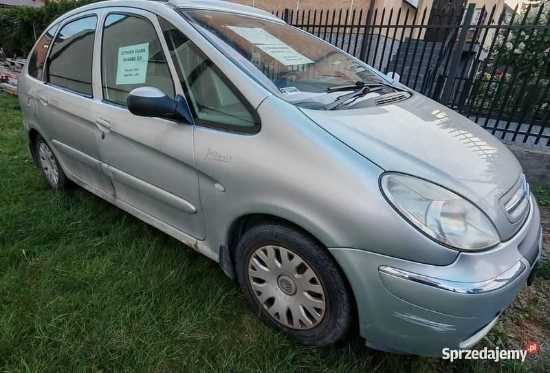 Srebrny Używany 2004 Citroën Xsara Picasso Minivan | 5000 zł - Obraz 1/4