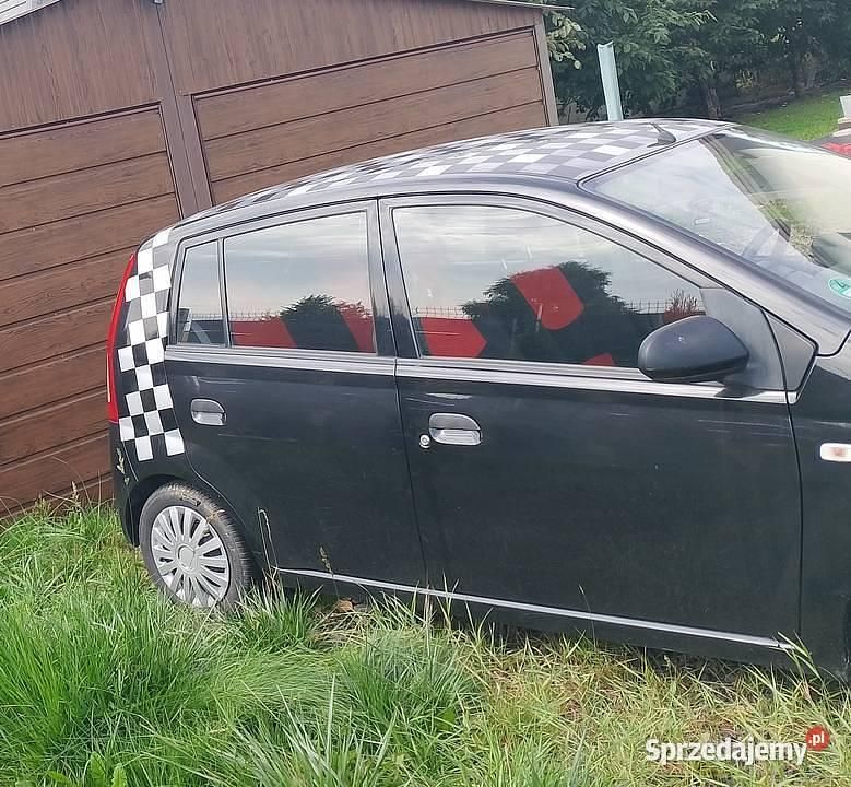 Czarny Używany 2006 Daihatsu Cuore Hatchback | 6000 zł - Obraz 1/4