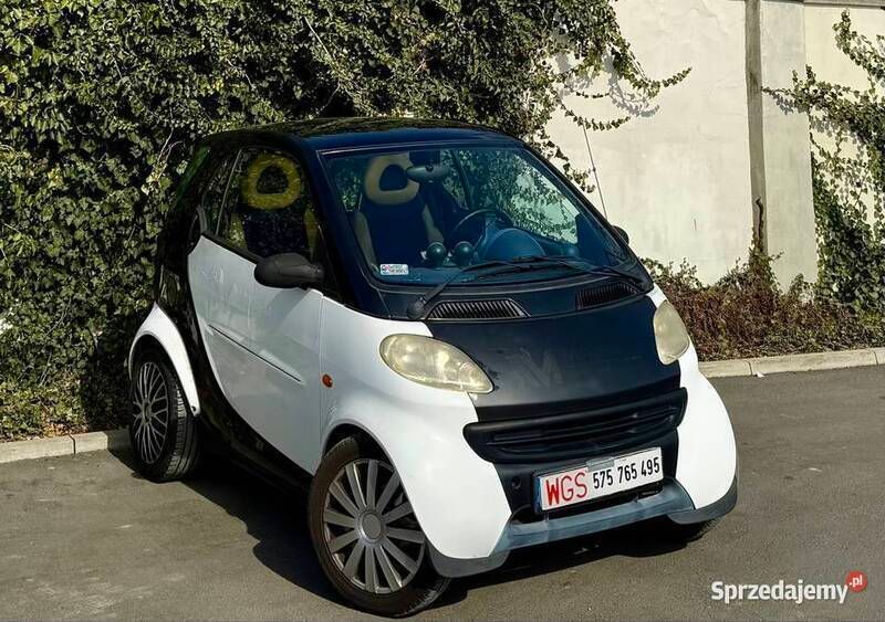 Czarny Używany 2002 Smart ForTwo Coupé Hatchback | 2990 zł - Obraz 1/4