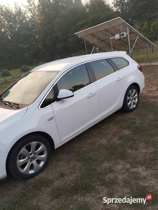Używany 2011 Opel Astra | 28 900 zł (Drogi) - Obraz 1/4