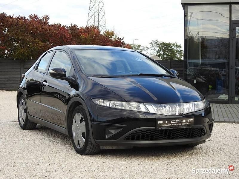 Czarny Używany 2008 Honda Civic Hatchback | 16 900 zł (Uczciwa cena) - Obraz 1/4