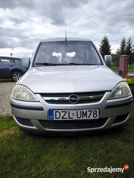 Srebrny Używany 2006 Opel Combo Minivan | 6900 zł (Uczciwa cena) - Obraz 1/4