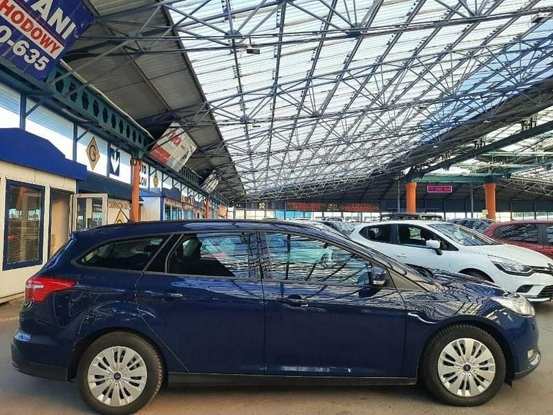 Używany Ford Focus 101 KM (74 kW) 2014 Inny kolor Kombi