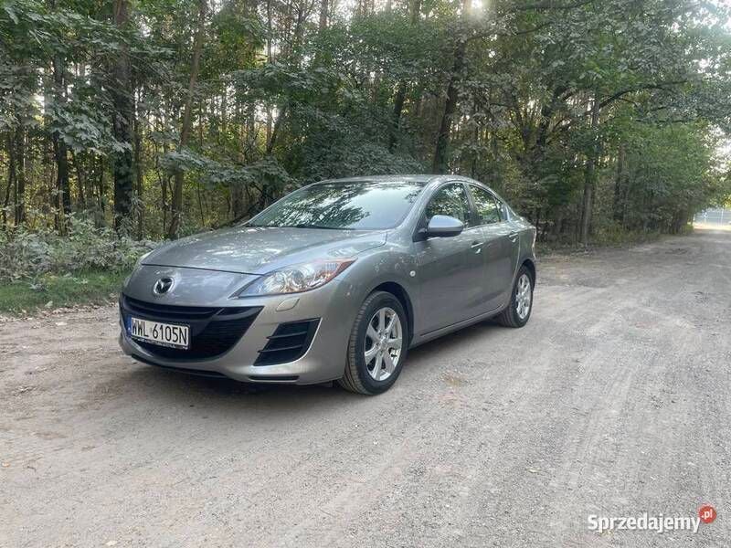Używany Mazda 3 115 KM (84 kW) 2010 Srebrny Sedan/Limuzyna