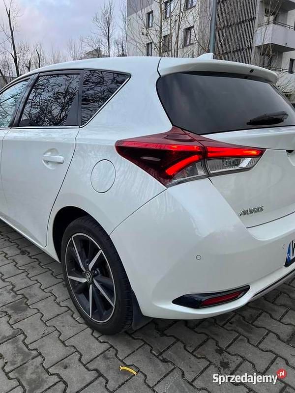 Używany Toyota Auris Hybrid 2017
