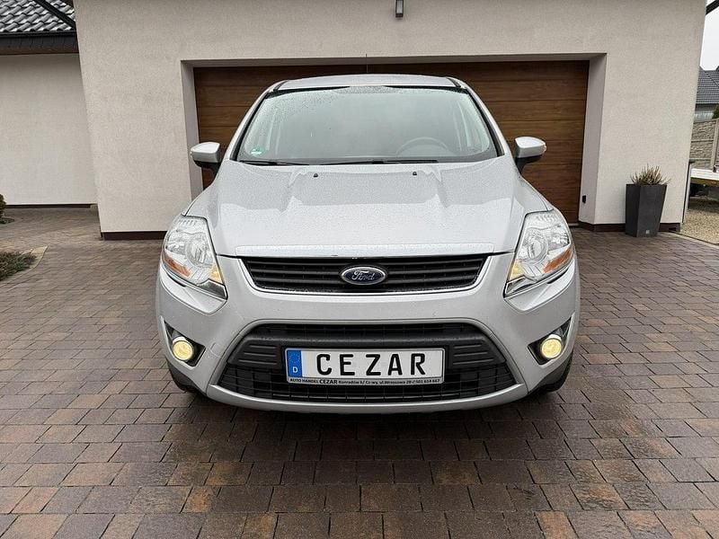 Używany Ford Kuga 140 KM (102 kW) 2012 Srebrny (metalik) SUV