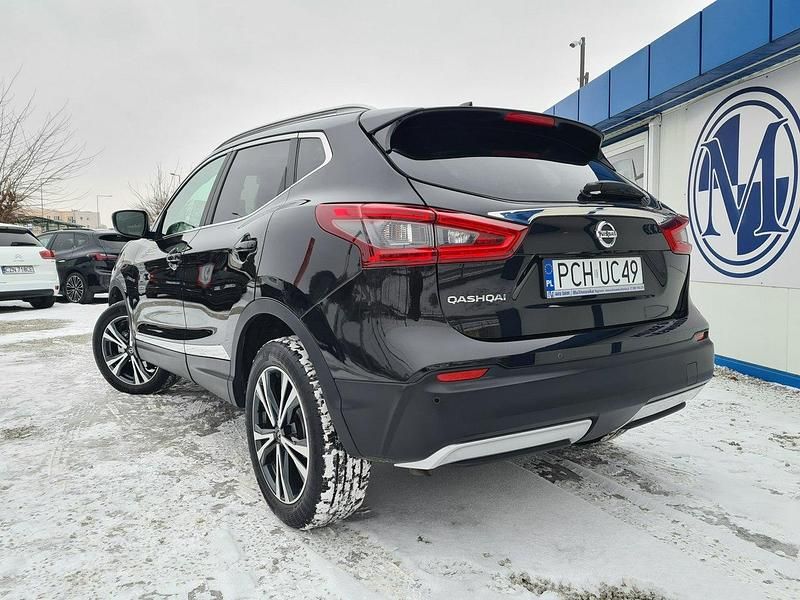 Używany Nissan Qashqai 360º 140 KM (102 kW) 2020 Czarny (metalik) SUV