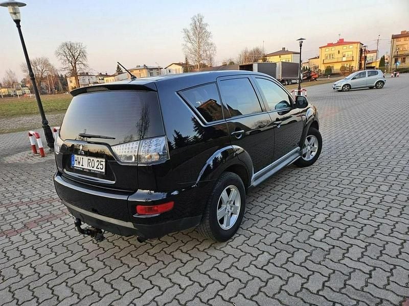 Używany Mitsubishi Outlander 147 KM (108 kW) 2010 Czarny SUV