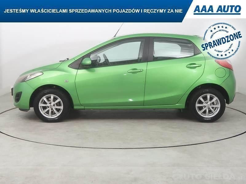 Używany Mazda 2 2011 Zielony Hatchback