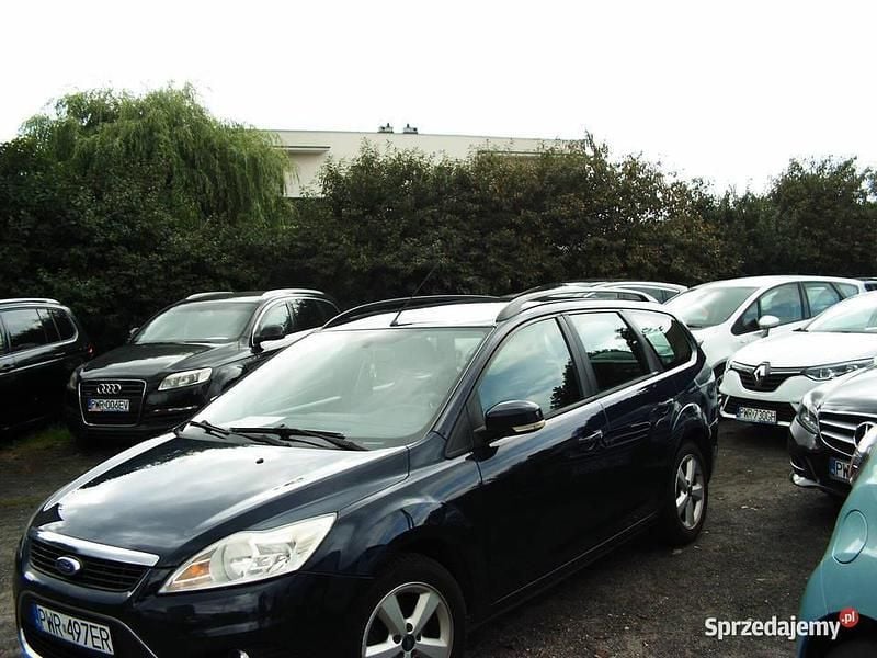 Granatowy Używany 2010 Ford Focus Kombi | 15 900 zł (Drogi) - Obraz 1/4