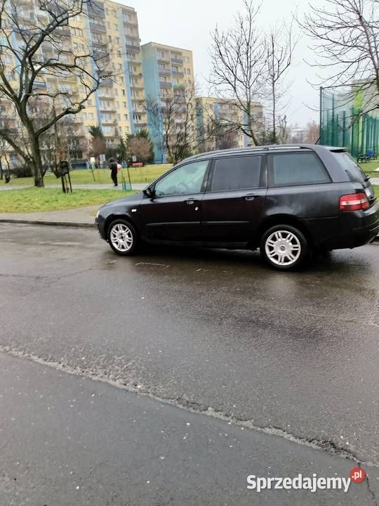 Używany Fiat Stilo 2004 Czarny Sedan/Limuzyna