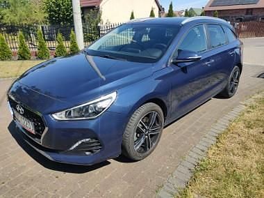 Niebieski Używany 2019 Hyundai i30 Kombi | 42 900 zł (Super Cena) - Obraz 1/4