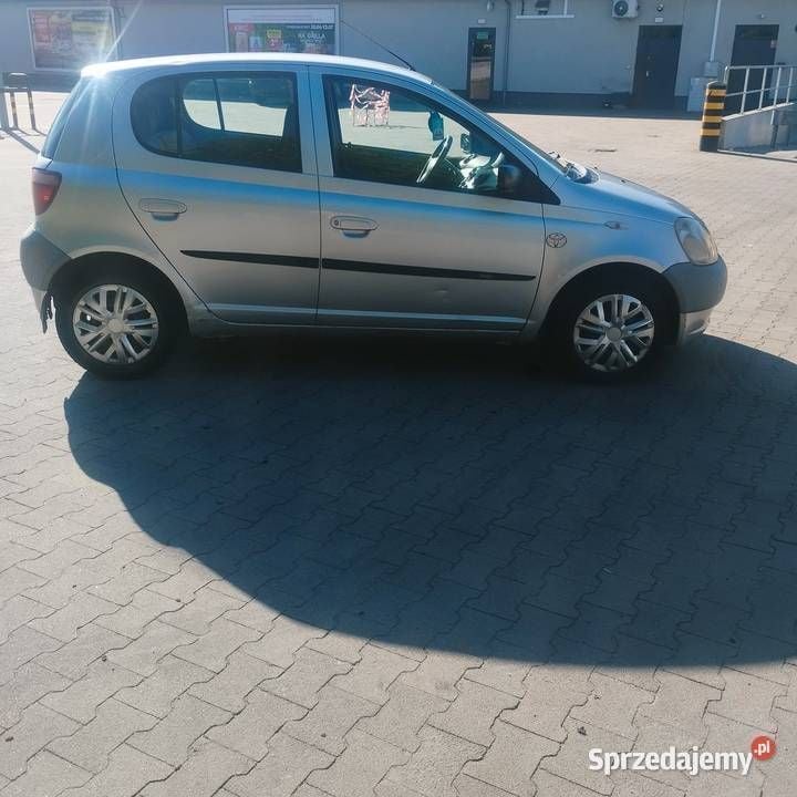 Srebrny Używany 1999 Toyota Yaris Hatchback | 4000 zł (Uczciwa cena) - Obraz 1/4