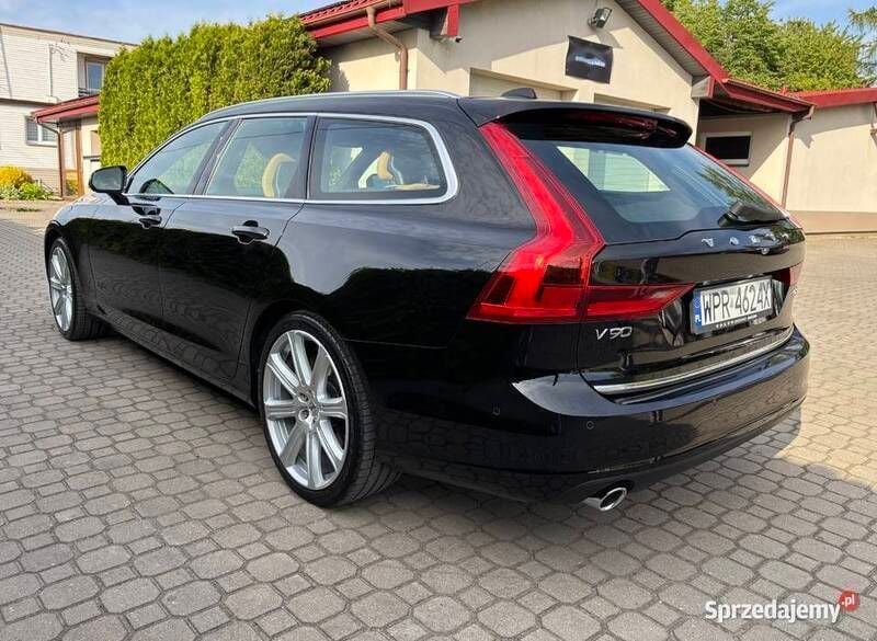 Czarny Używany 2016 Volvo V90 Kombi | 79 900 zł (Super Cena) - Obraz 1/4
