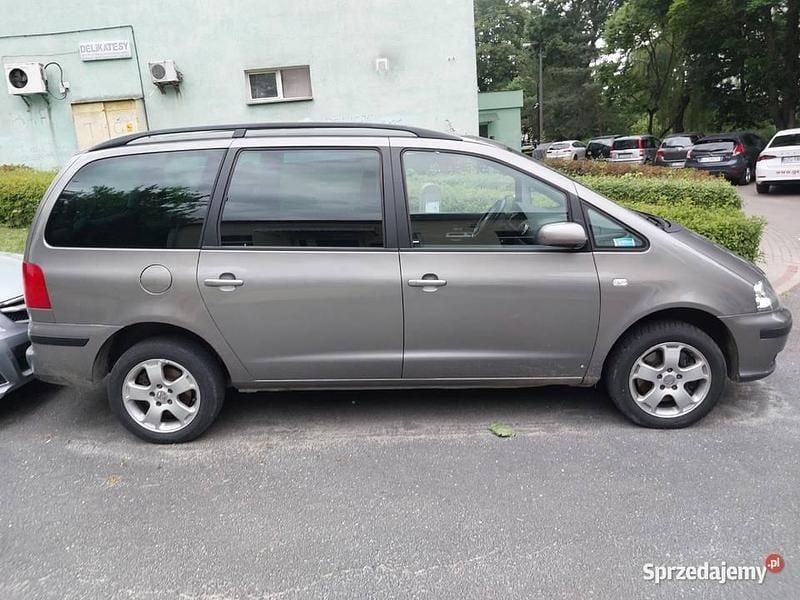 Używany 2005 Seat Alhambra Minivan | 9700 zł (Uczciwa cena) - Obraz 1/4