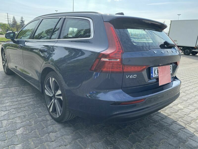 Szary Używany 2023 Volvo V60 Kombi | 149 900 zł (Uczciwa cena) - Obraz 1/4