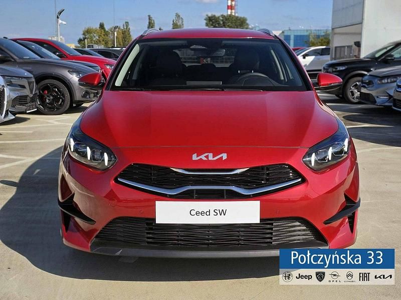 Nowe Kia Ceed 140 KM (102 kW) 2025 Czerwony (metalik) Hatchback