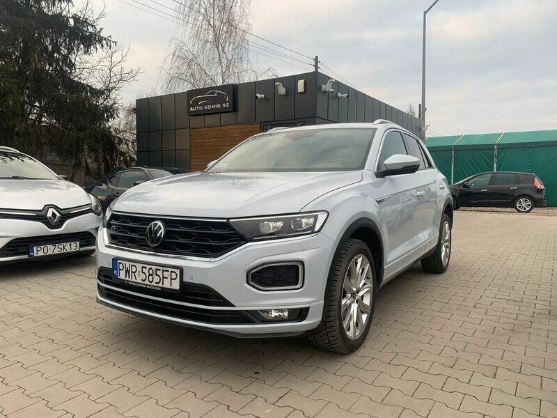 Szary Używany 2021 VW T-Roc SUV | 105 900 zł (Uczciwa cena) - Obraz 1/4