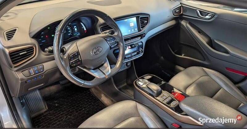 Używany 2016 Hyundai Ioniq Sedan/Limuzyna | 52 000 zł - Obraz 1/4