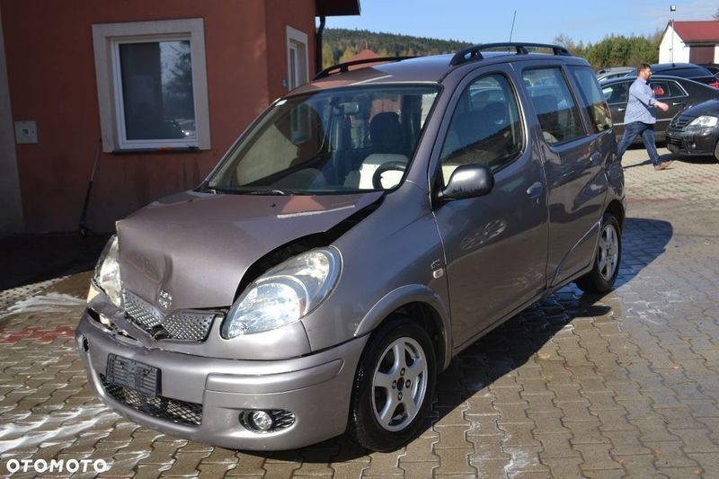 Sprzedany Toyota Yaris Verso , używany 2003, km 269 000 w