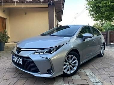 Srebrny Używany 2022 Toyota Corolla Sedan/Limuzyna | 85 900 zł (Uczciwa cena) - Obraz 1/4