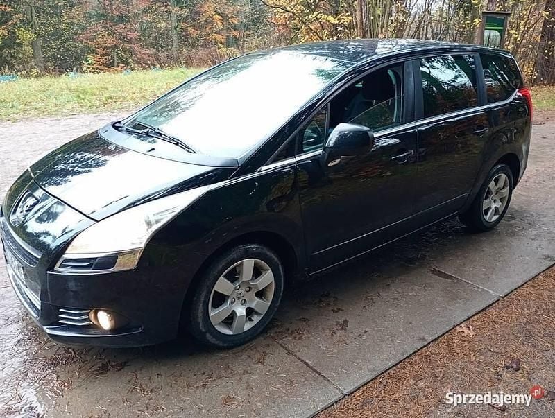 Używany Peugeot 5008 2012 Minivan