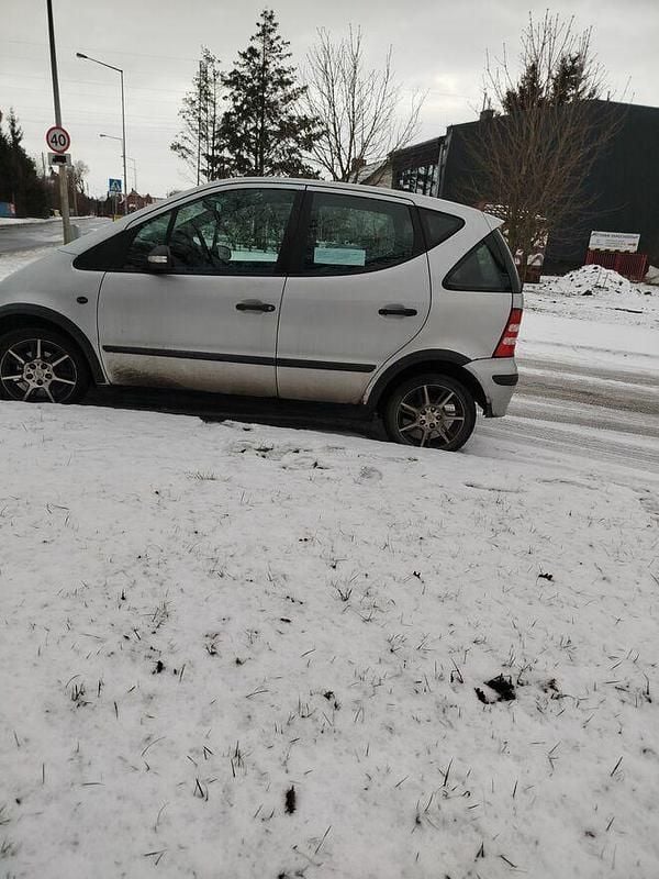 Używany Mercedes A160 2003 Srebrny Hatchback