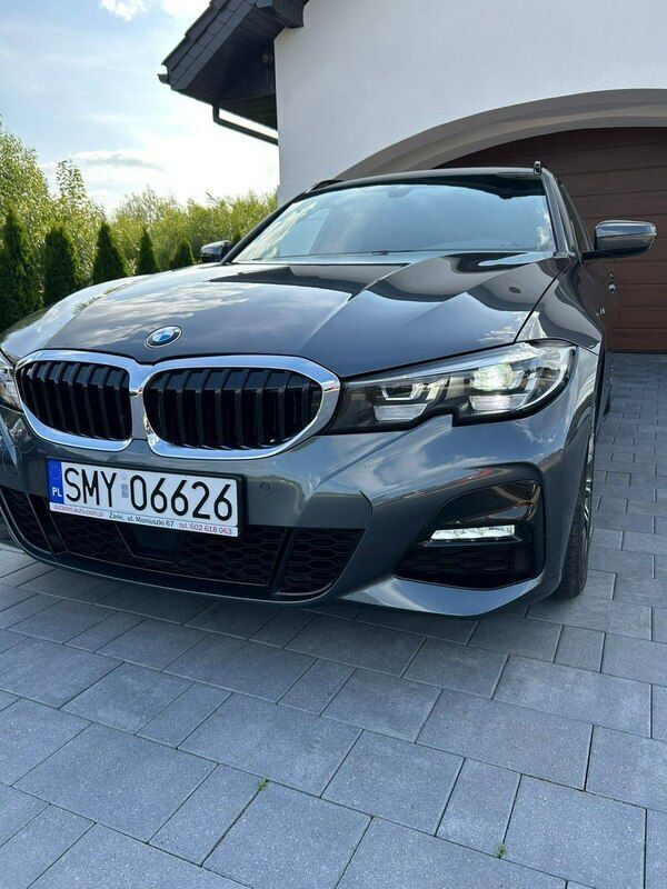 Szary Używany 2020 BMW 320 Kombi | 119 900 zł - Obraz 1/4