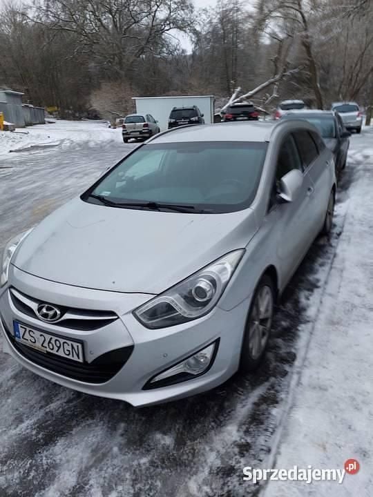 Używany Hyundai i40 136 KM (100 kW) 2015 Srebrny Kombi