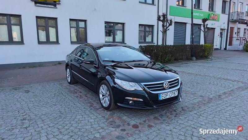 Czarny Używany 2011 VW Passat Sedan/Limuzyna | 29 900 zł (Dość drogi) - Obraz 1/4