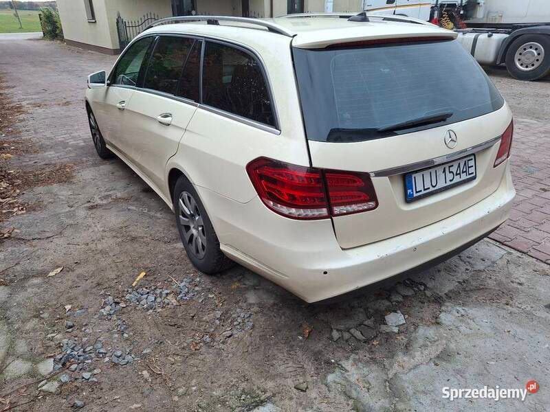 Używany Mercedes 200 2013 Żółty Kombi