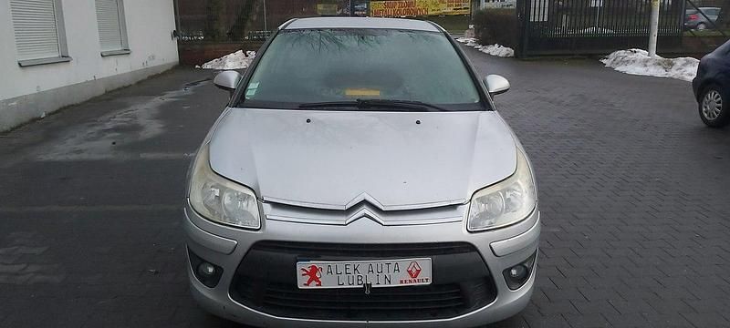 Używany Citroën C4 109 KM (80 kW) 2008 Srebrny Hatchback