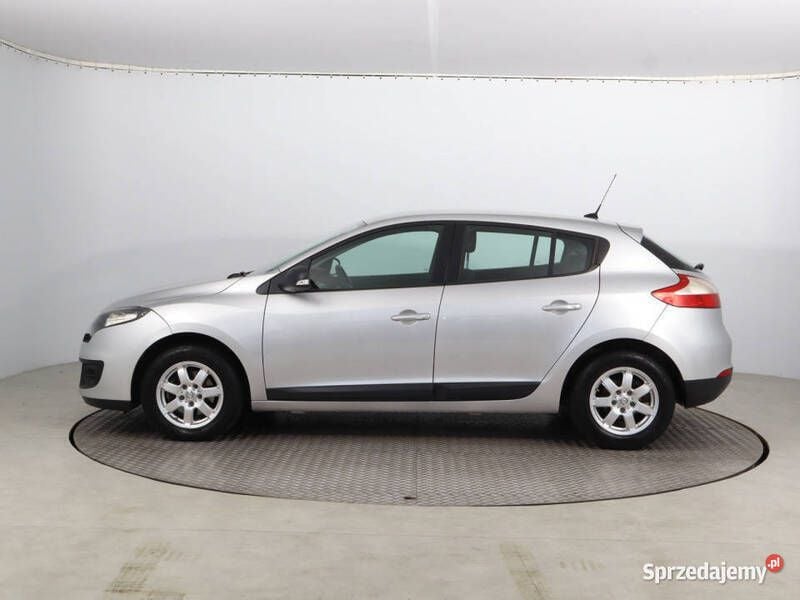 Używany Renault Mégane III 110 KM (80 kW) 2013 Srebrny Hatchback