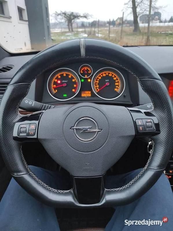 Używany Opel Astra GTC 2007 Szary Hatchback