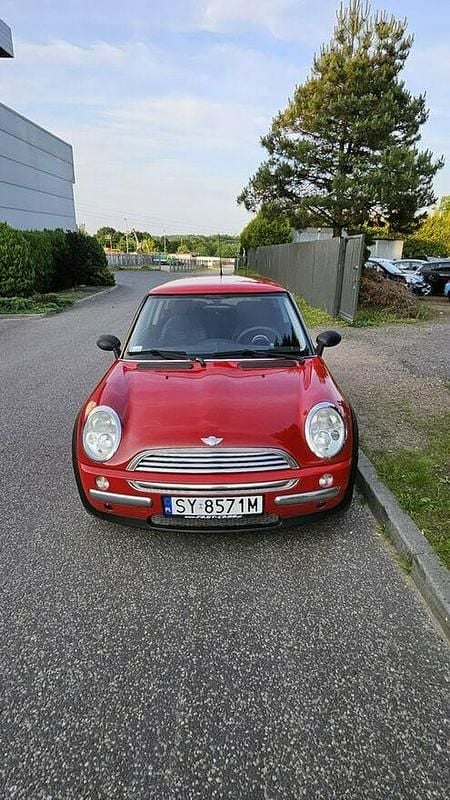 Czerwony Używany 2003 Mini ONE Hatchback | 2000 zł (Super Cena) - Obraz 1/4