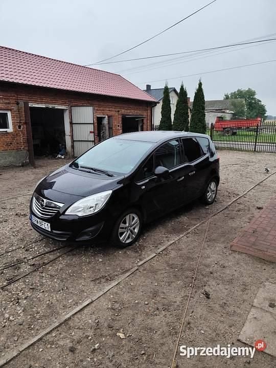 Czarny Używany 2010 Opel Meriva Minivan | 16 500 zł (Uczciwa cena) - Obraz 1/2