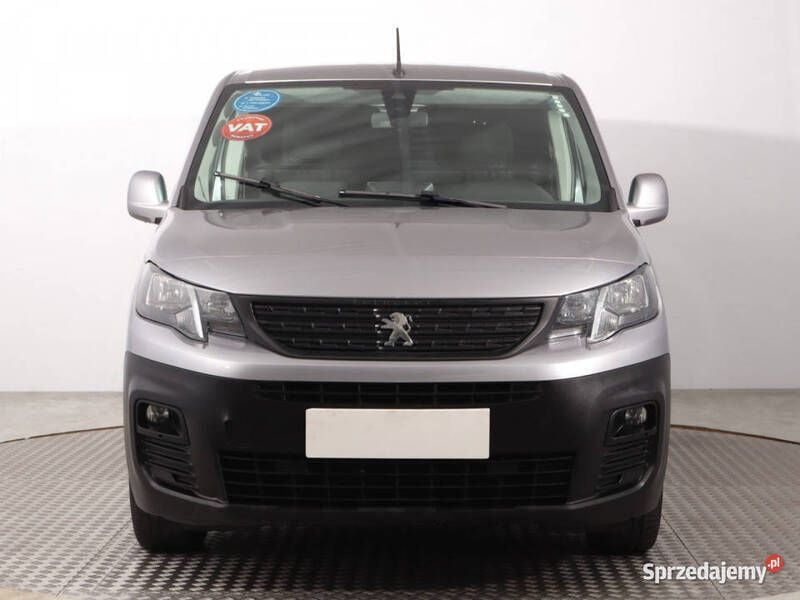 Szary Używany 2020 Peugeot Partner Minivan | 44 999 zł - Obraz 1/4
