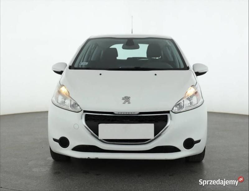 Biały Używany 2013 Peugeot 208 Hatchback | 14 999 zł (Uczciwa cena) - Obraz 1/4