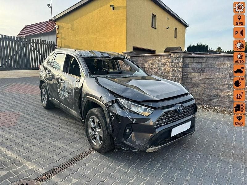 Szary (metalik) Używany 2022 Toyota RAV4 Hybrid SUV | 43 900 zł - Obraz 1/4